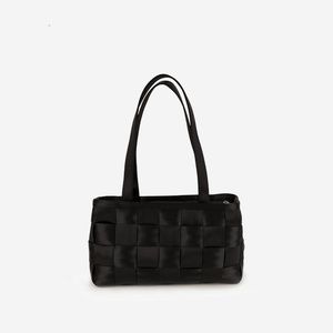 SOLD Genuine Harvey’s black seatbelt purse